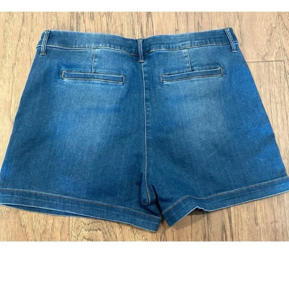 Sugar Magnolia Women's Denim Shorts Hemmed Stretch Medium Wash 4" Inseam Size 16 - Picture 7 of 7
